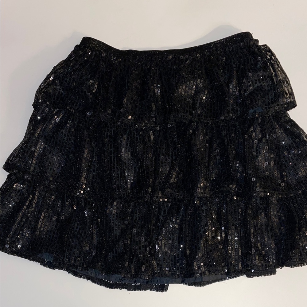 Black Sequin Mini Skirt, adorable very good condition, Size Large